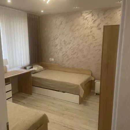2 Bedroom Apartment *