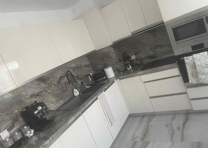 2 Bedroom Апартамент